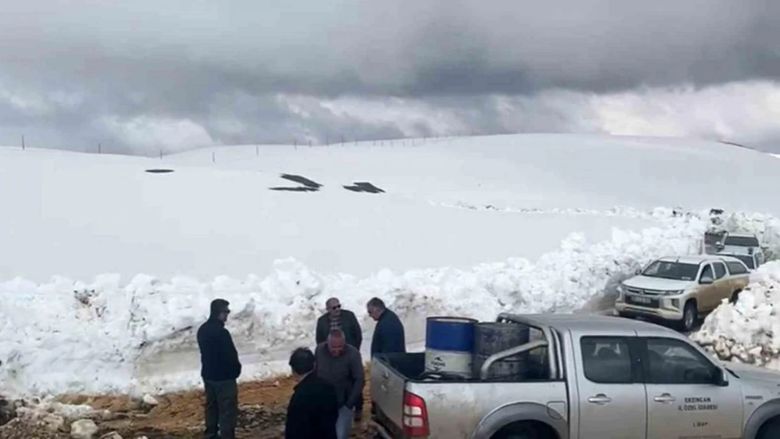 Erzincan'da mayıs ayında karla mücadele