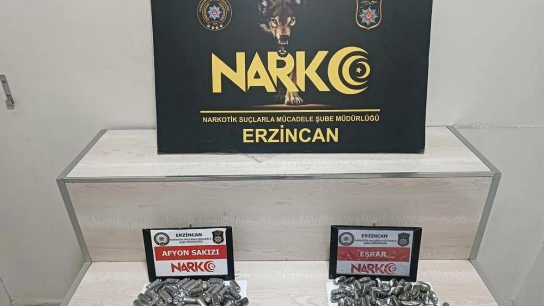 Erzincan'da midelerinde esrar ve Afyon sakızı taşıyan 2 şüpheli tutuklandı