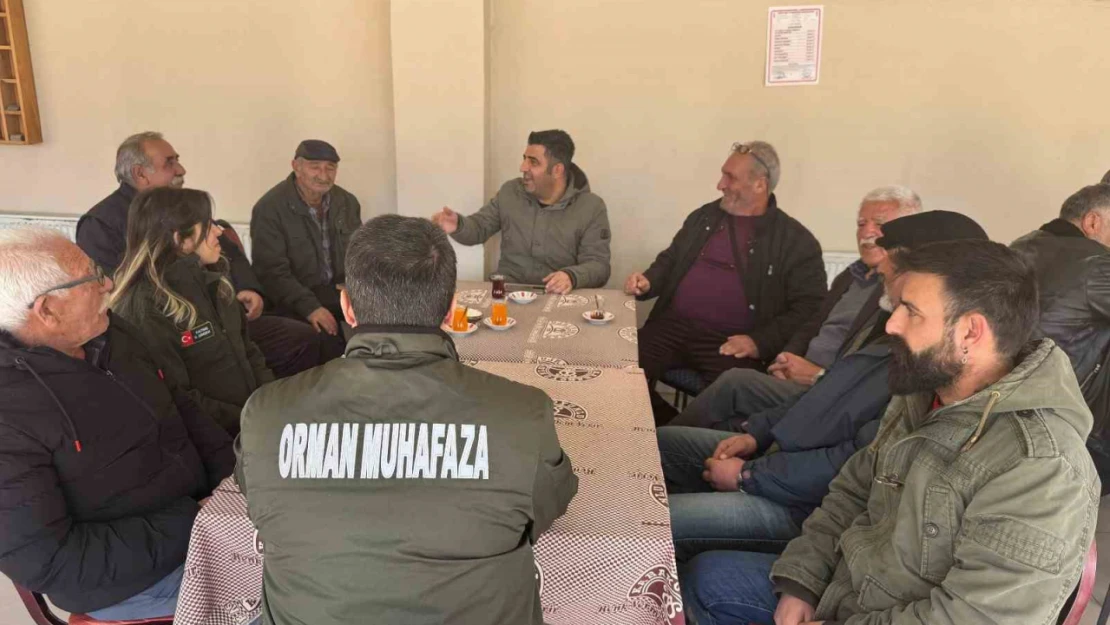 Erzincan'da orman ekipleri halkı bilgilendiriyor