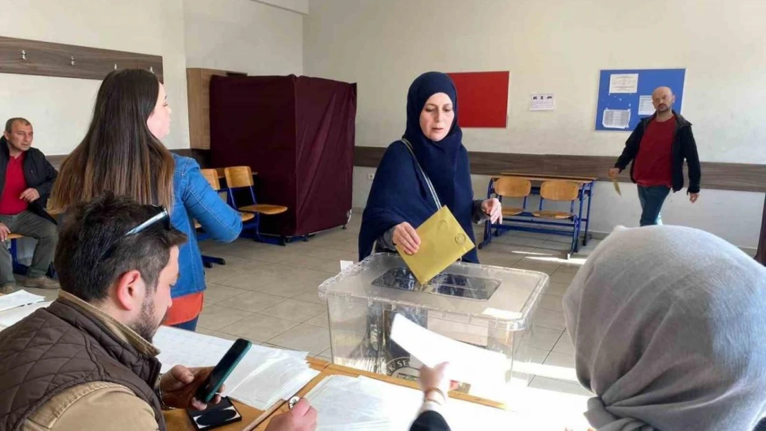 Erzincan'da oy verme işlemi sabah erken saatlerde başladı