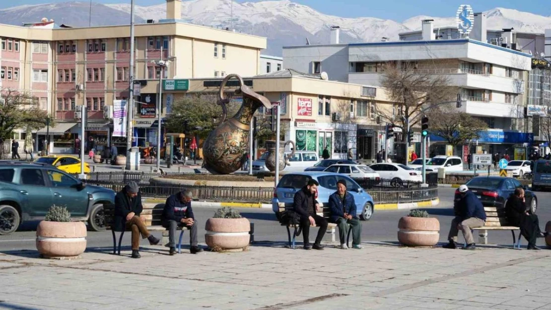 Erzincan'da seçim günü yaz havası yaşanacak