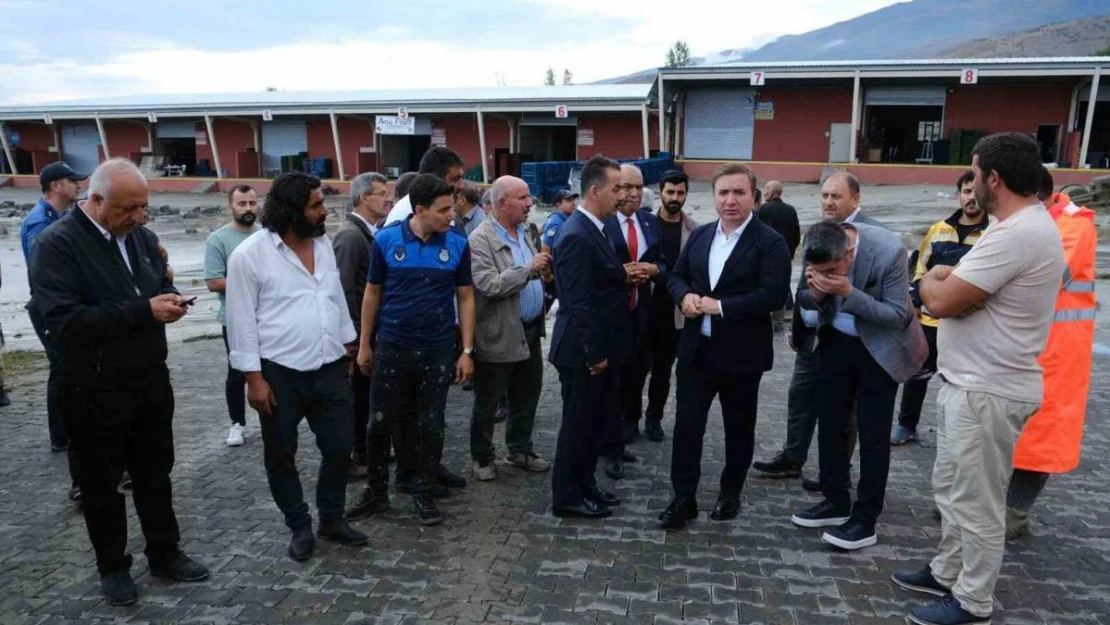 Erzincan'da sel sonrası çalışmalar sürüyor