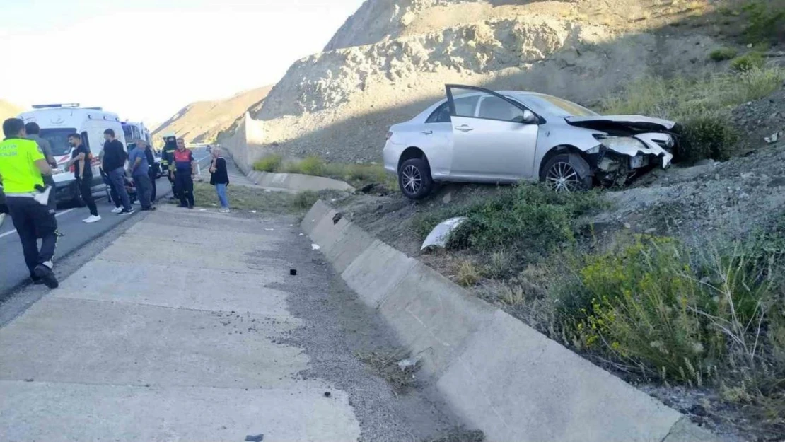 Erzincan'da trafik kazası: 1 ölü, 3 yaralı