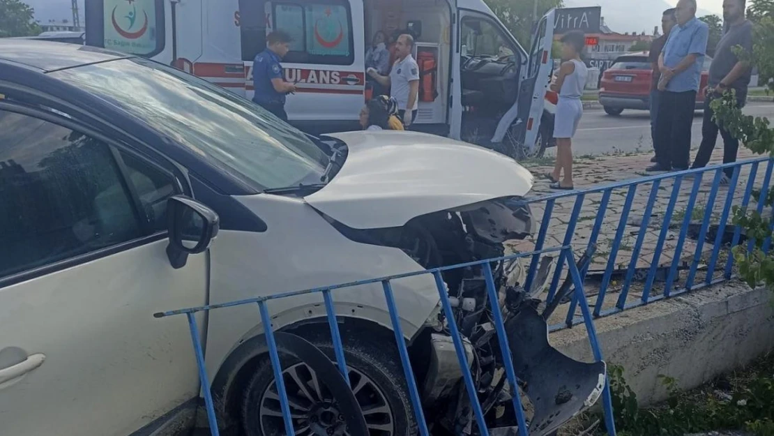 Erzincan'da trafik kazası: 7 yaralı