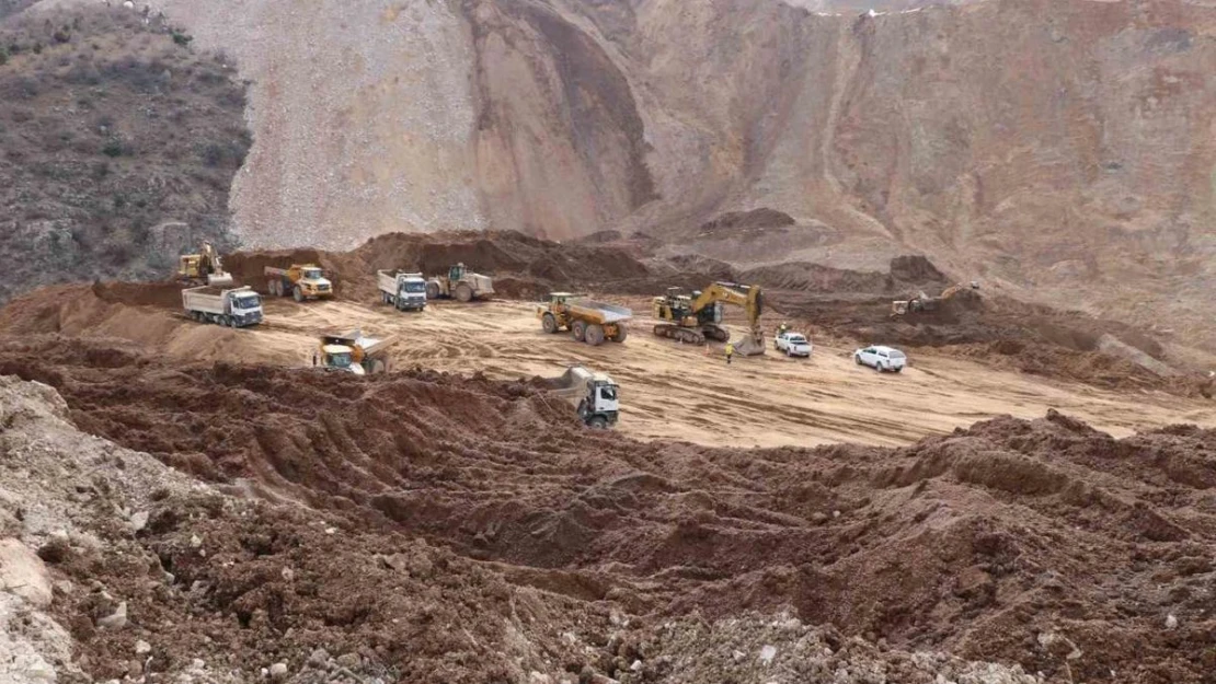 Erzincan İliç'teki maden ocağında toprak kaymasına ait yeni görüntü ortaya çıktı