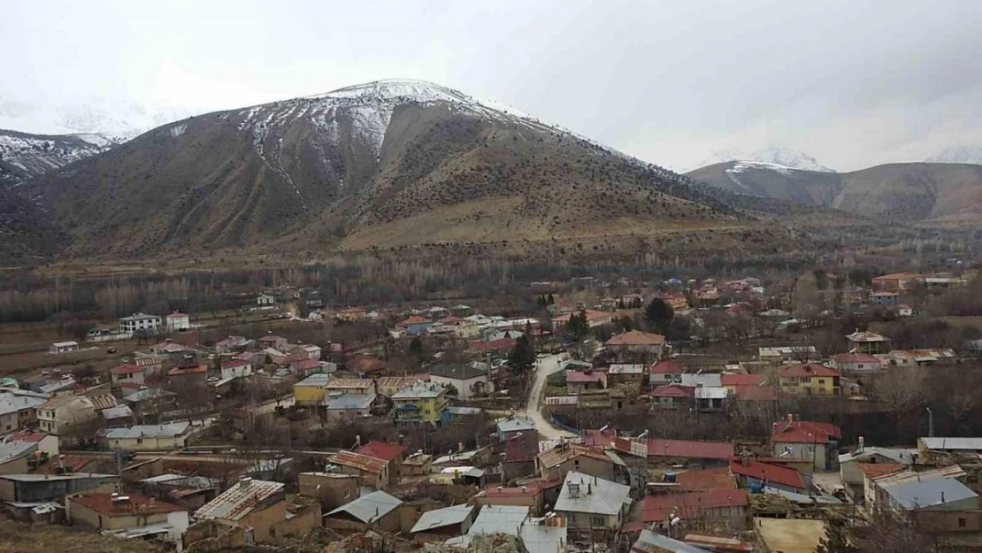 Erzincan'ın turistik vitrini Çağlayan, doğalgaz hizmetinden yararlanamıyor