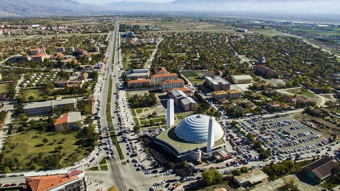 Erzincan'ın yüzde 51,4'ünün yoğun kent, yüzde 10,6'sının orta yoğun kent ve yüzde 38'i ise kırsal kesimde yaşıyor