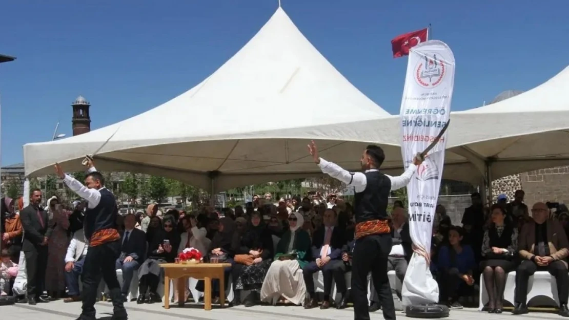 Erzurum'da 'Hayat Boyu Öğrenme Haftası' programı
