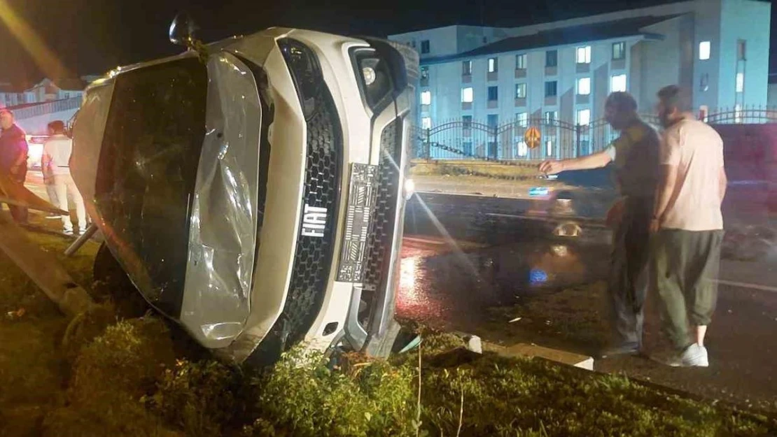 Erzurum'daki trafik kazasında faciadan dönüldü