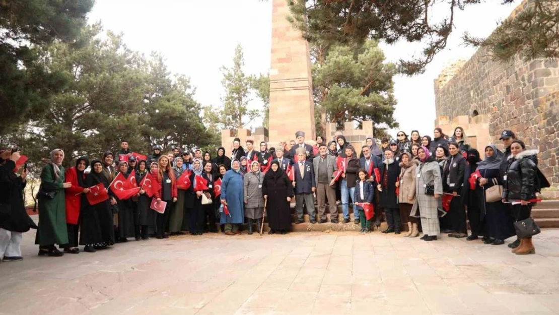 Erzurum Kent Konseyi Kadın Meclisi'nden Cumhuriyet kutlaması