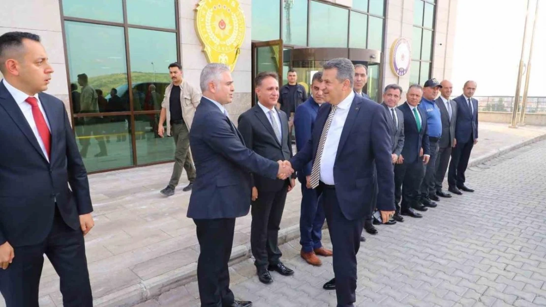 Erzurum'un yeni emniyet müdürü göreve başladı