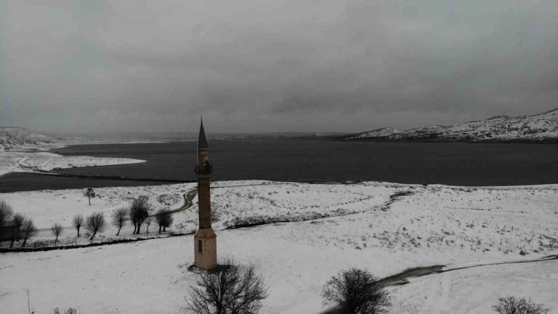 Eskişehir'de havadan görüntülenen kar manzaraları mest etti