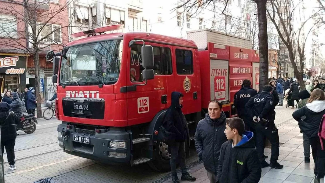 Eskişehir'de şehir merkezinde yangın paniği