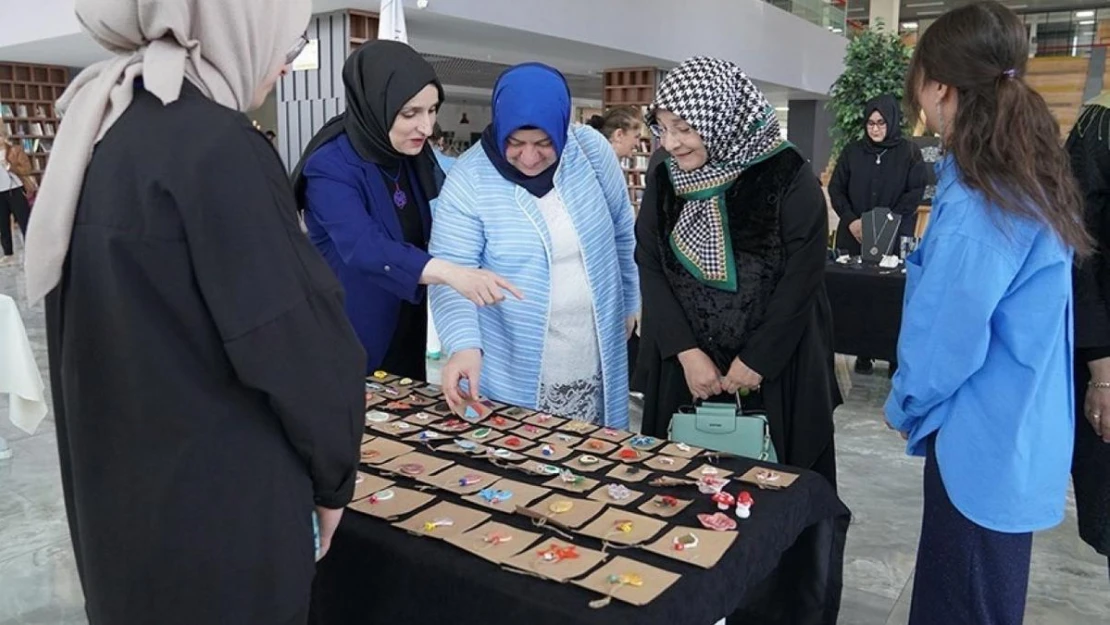 ETÜ'de El Sanatları Sergilendi