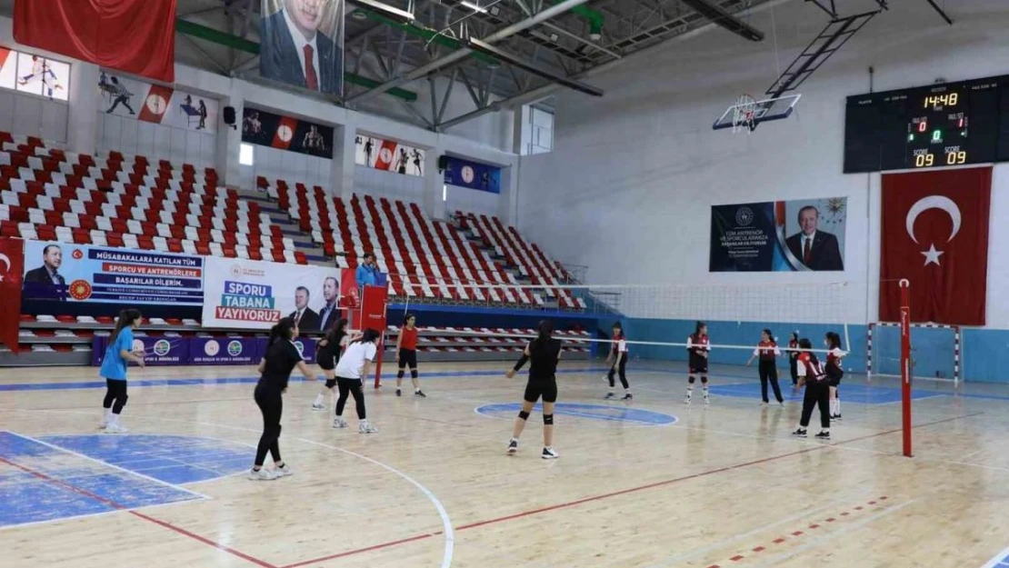 Evinin sultanları voleybol turnuvası heyecanı