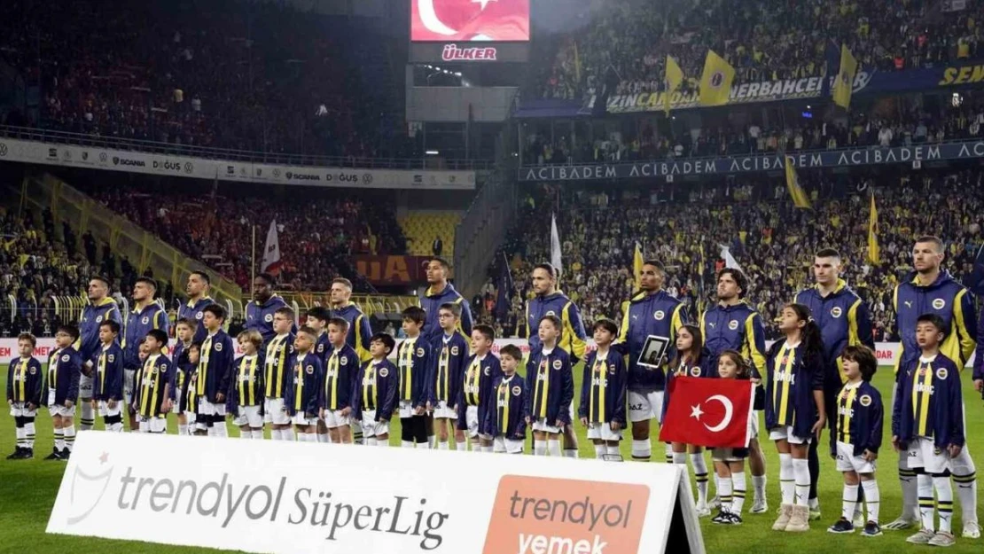 Fenerbahçe'de hedef çifte kupa