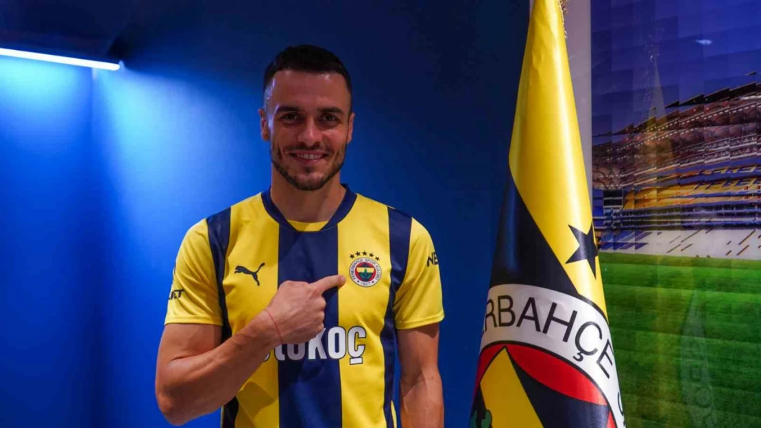 Fenerbahçe, Filip Kostic'i renklerine bağladı