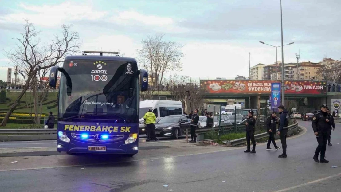 Fenerbahçe kafilesi stada ulaştı