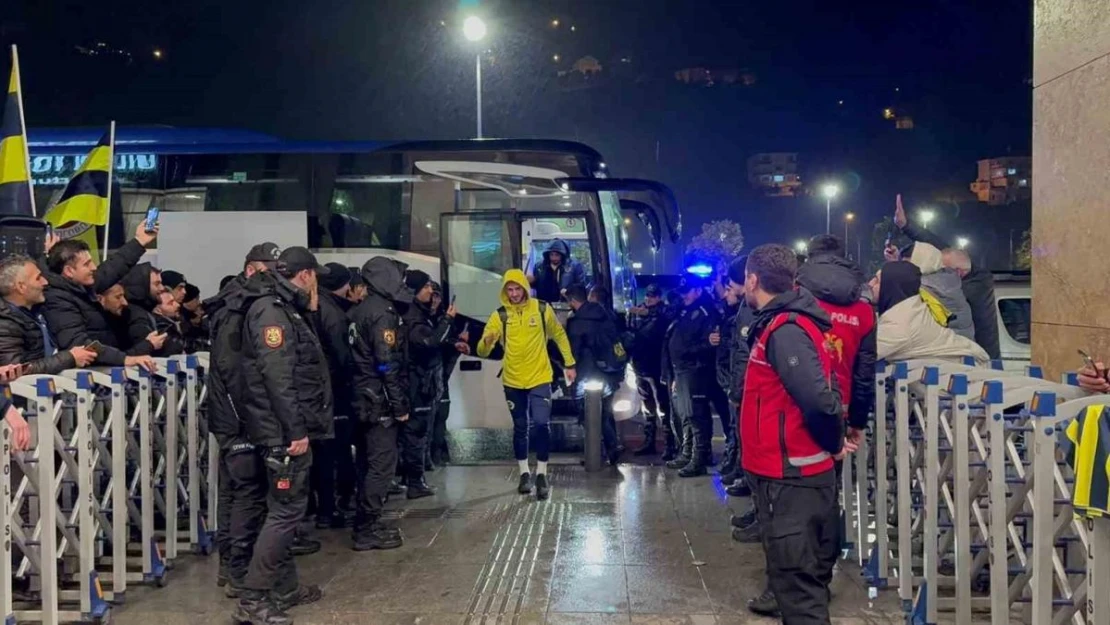 Fenerbahçe Rize'den mutlu ayrıldı