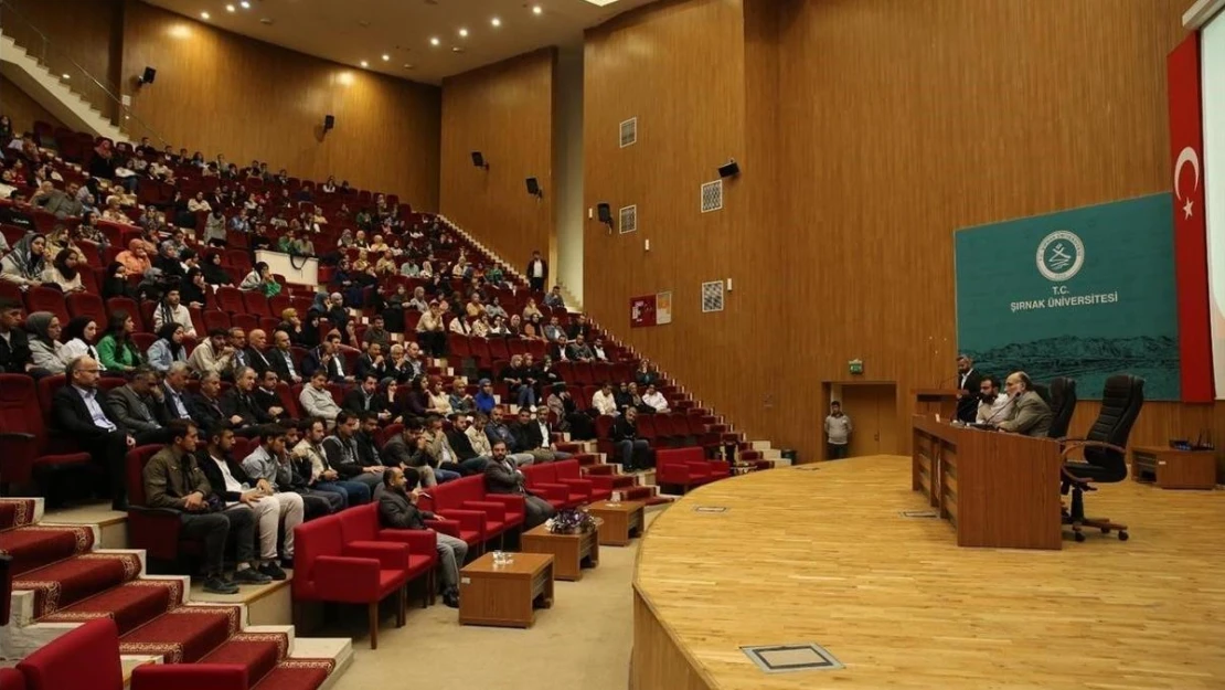 Filistinli akademisyenin verdiği seminere yoğun ilgi