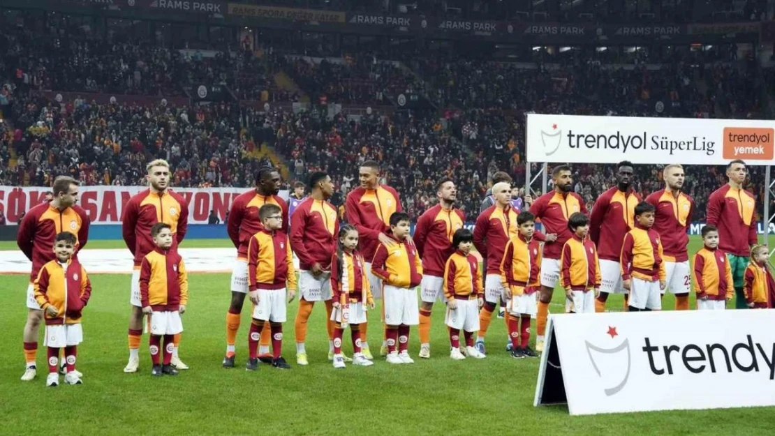 Galatasaray'da 4 değişiklik