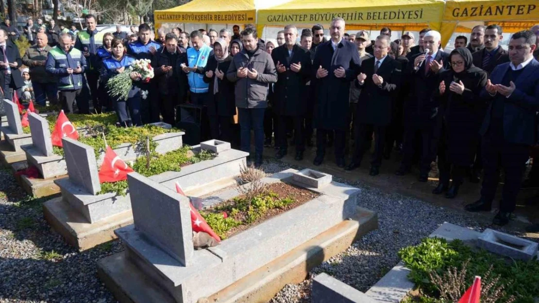 Gaziantep protokolü, deprem mezarlığında vatandaşları yalnız bırakmadı