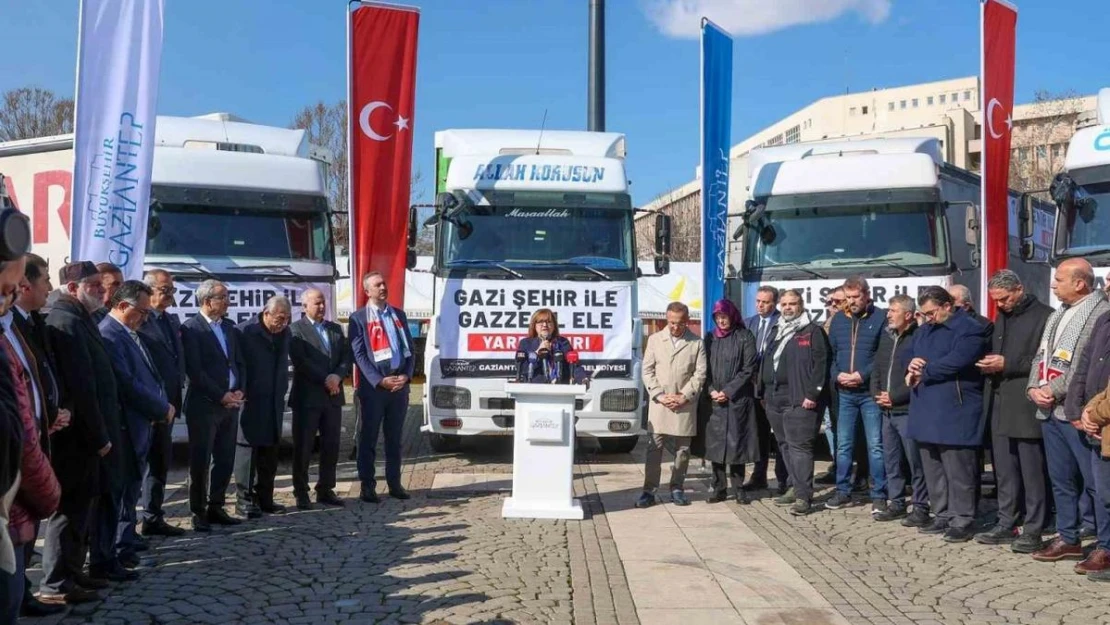 Gaziantep'te 5 tırdan oluşan insani yardım filosu Gazze için yola çıktı