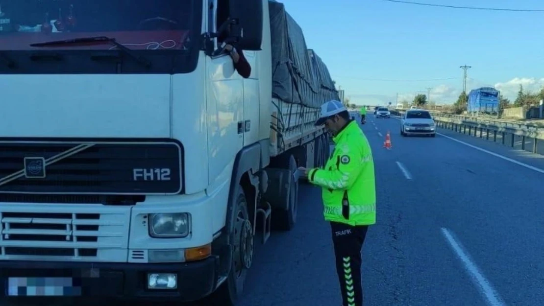 Gaziantep'te kış tedbirlerine uymayan sürücülere 83 bin lira ceza