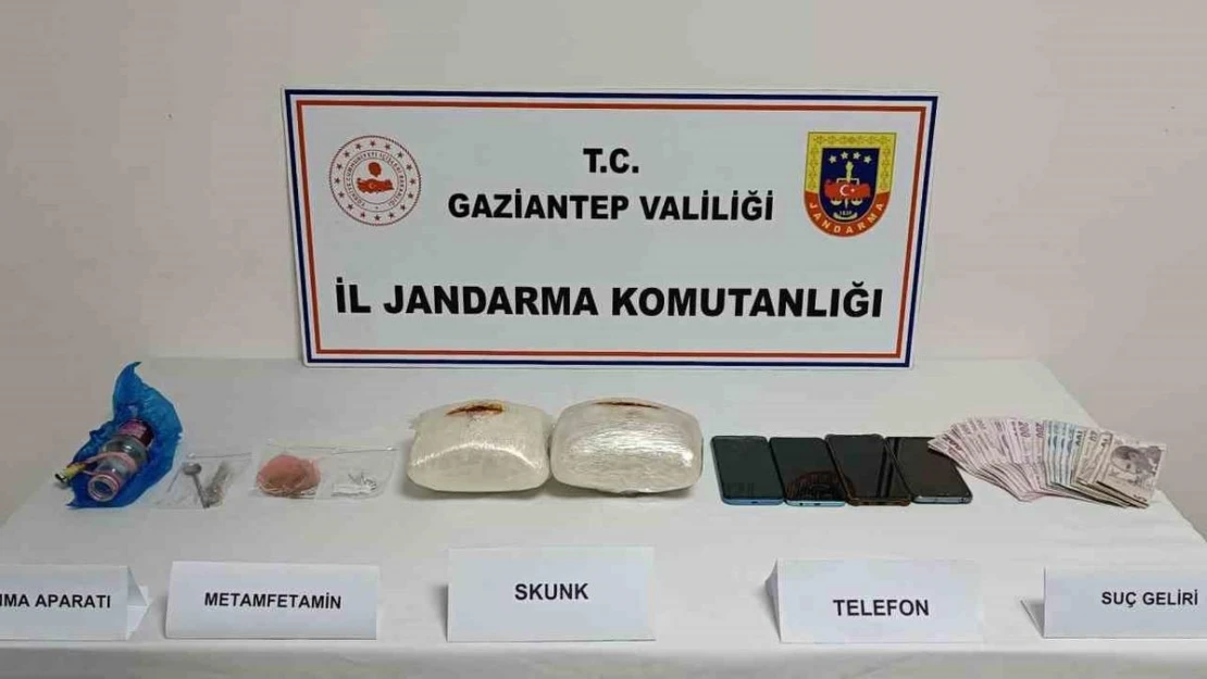 Gaziantep'te yolcu otobüsünde 2 kilo uyuşturucu bulundu