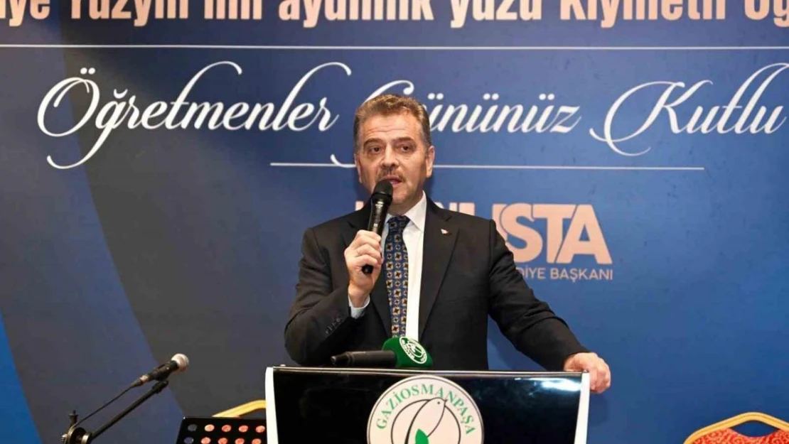 Gaziosmanpaşa Belediye Başkanı Usta, 24 Kasım'da ilçedeki öğretmenleri ağırladı