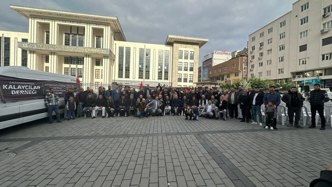 Gaziosmapaşa'da Roman vatandaşlar, kendi araçlarıyla taşımacılık yapmaya başladı