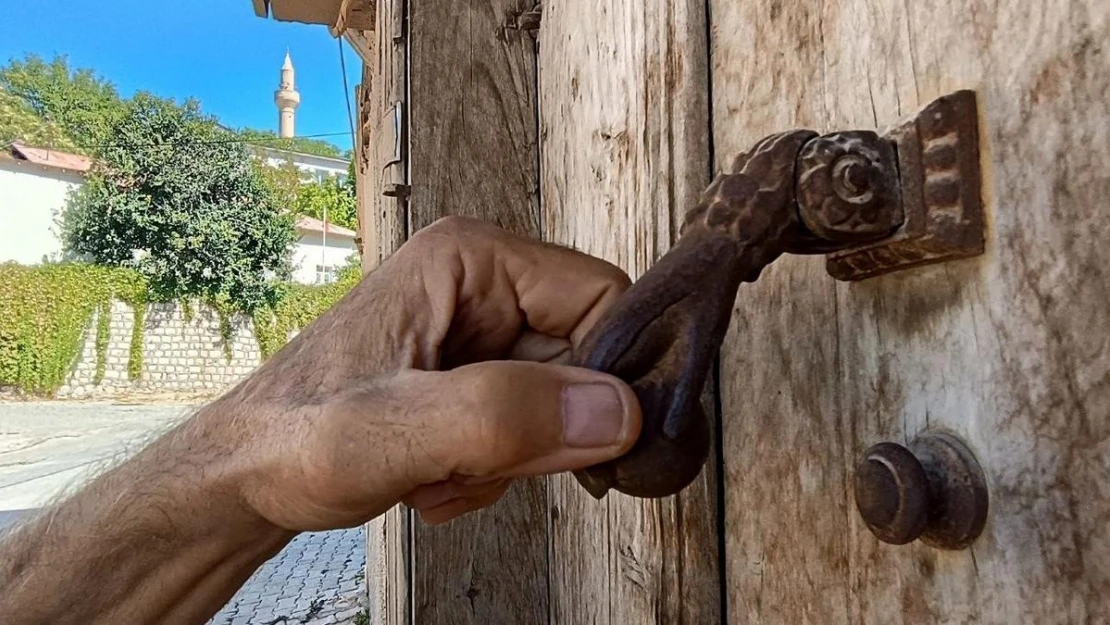 Geçmişin yok olan mirası: Kapı tokmakları