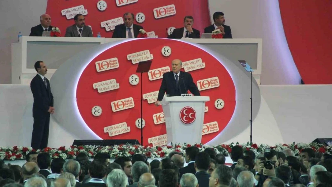 Geçmişten günümüze MHP'nin kurultayları