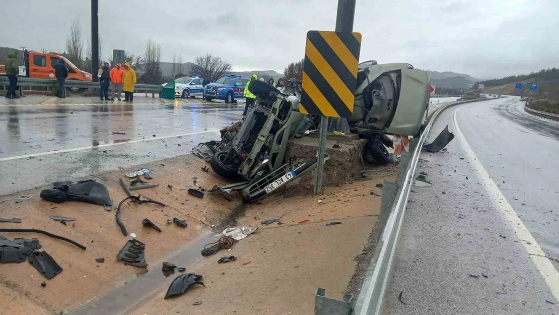 Gediz'de yağış kaza getirdi: 1 ölü