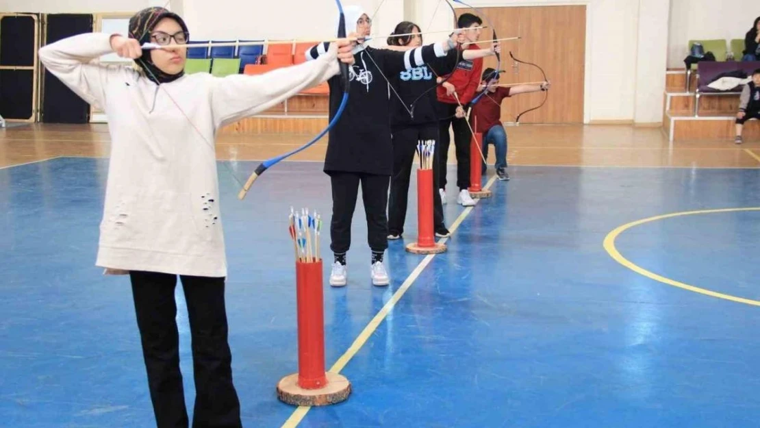 Geleneksel Türk Okçuluğunda kemankeşler yarıştı