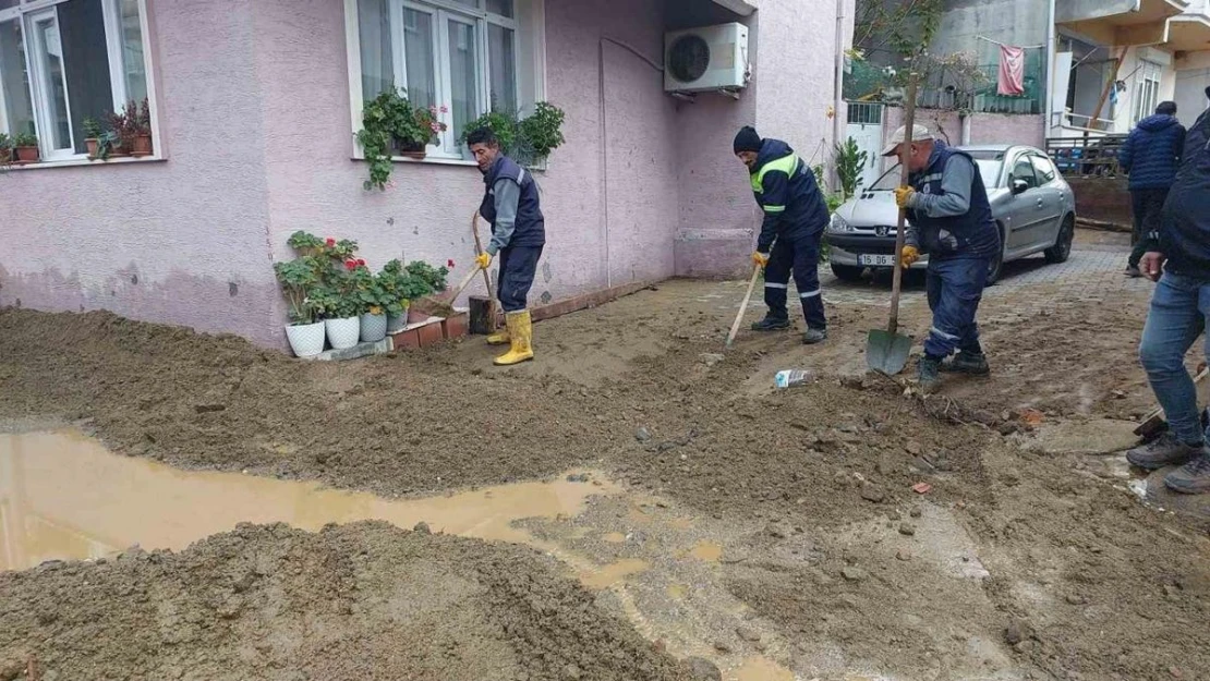 Gemlik'te felaketin yaraları sarılıyor