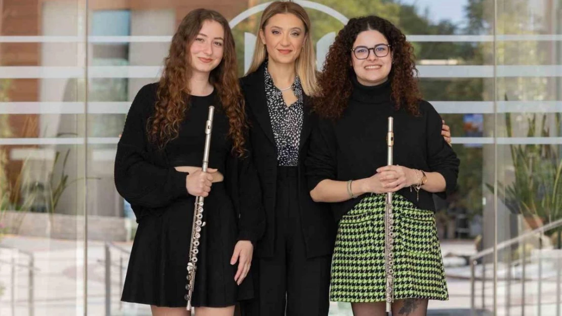 Genç müzisyenler 22. Uluslararası Flutissimo Flüt Festivali'nde ödül aldı