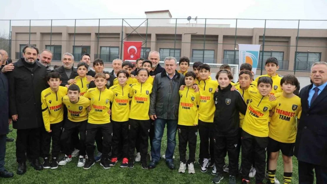 Gençlik ve Spor Bakanı Bak, Ömerli Sporcu Kamp ve Eğitim Merkezi'nin açılışını yaptı