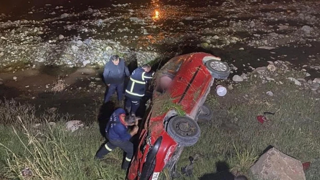 Giresun'da otomobil dereye uçtu: 3 yaralı