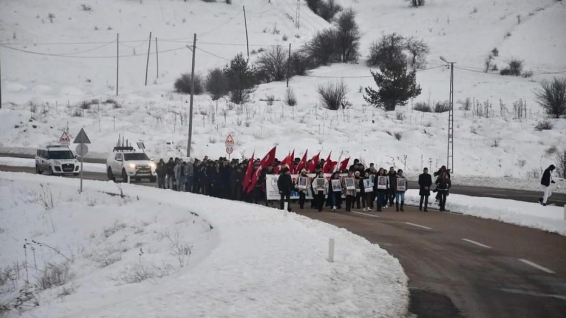 Giresun'da şehitler için yürüyüş yapıldı