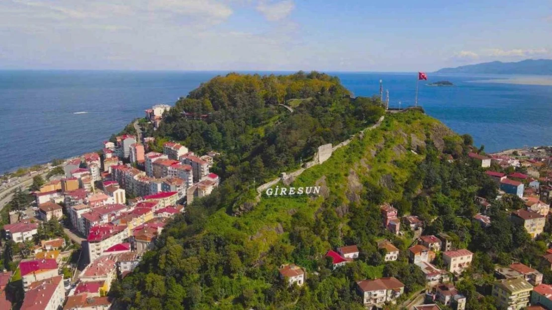 Giresun Kalesi'ne ziyaretçi akını