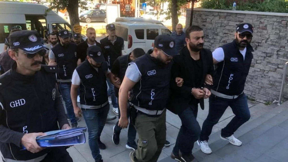 Göçmen kaçakçılarına polis operasyonu