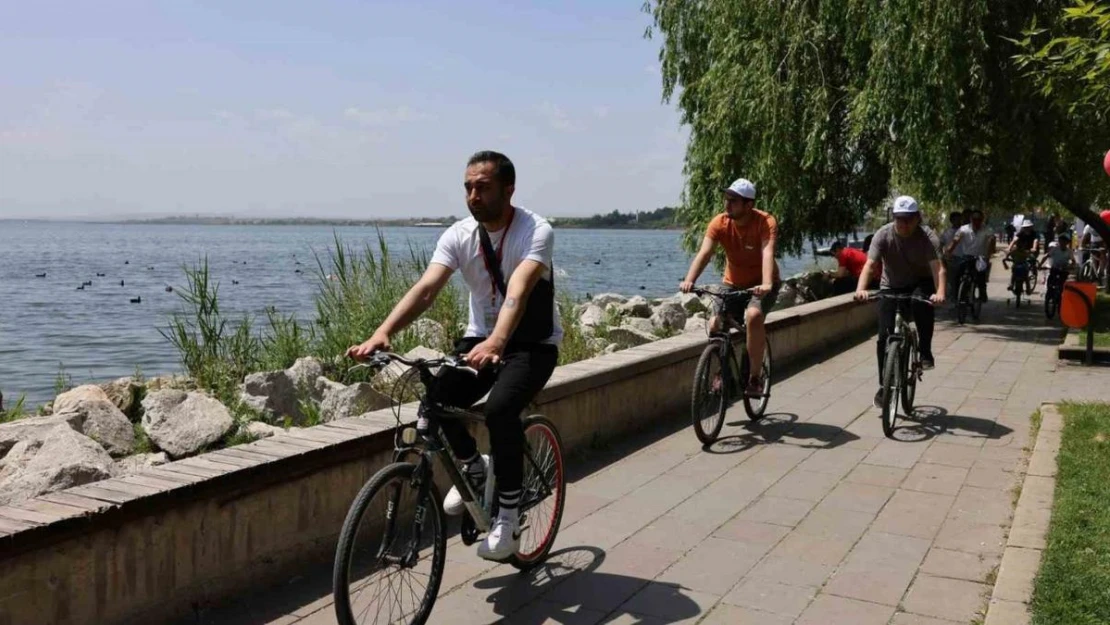 Gölbaşı'nda pedallar sağlıklı yaşam için çevrildi