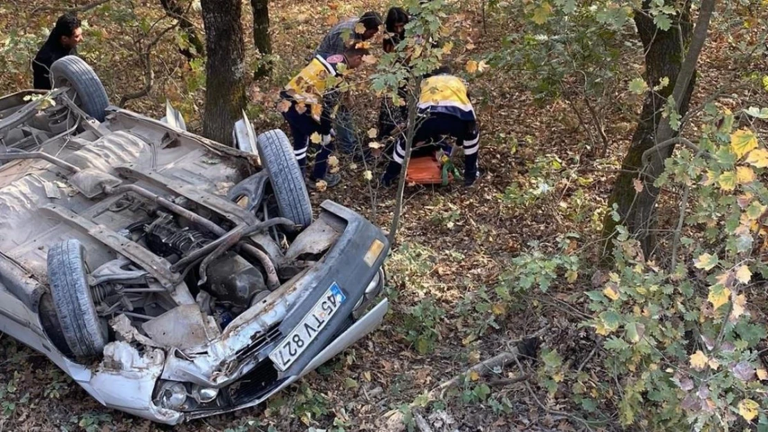 Gönen'de takla atan otomobilde bulunan 5 kişi yaralandı