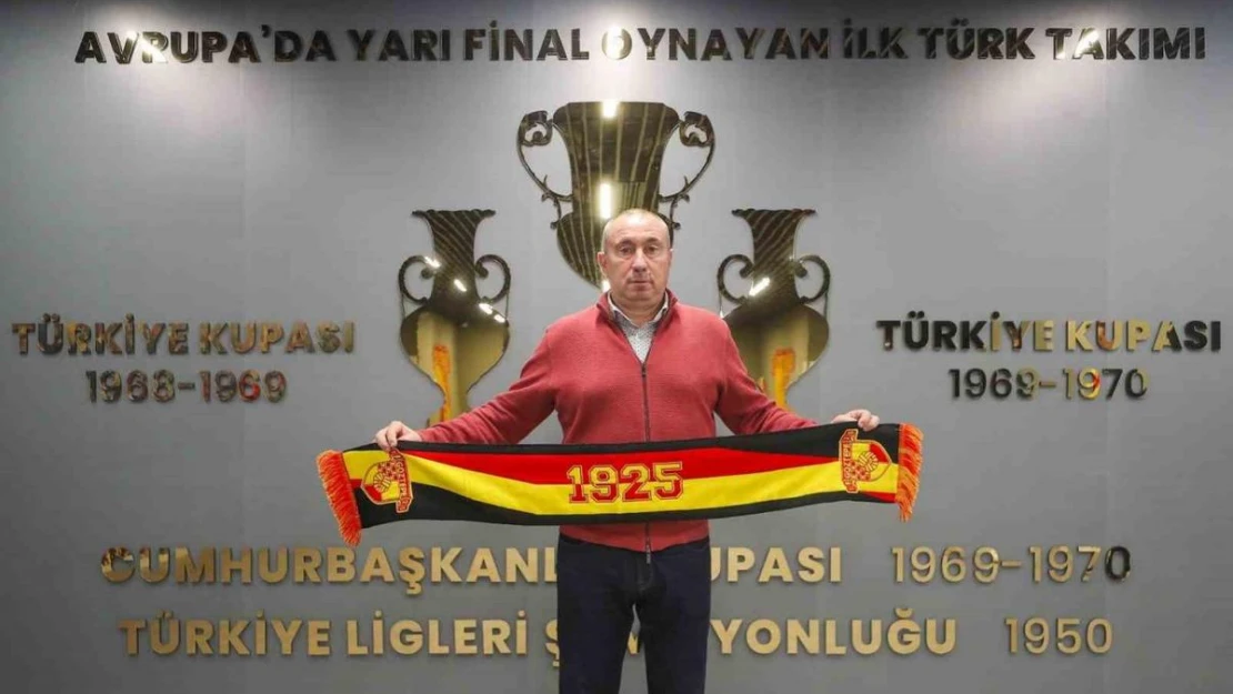 Göztepe'de Stanimir Stoilov dönemi resmen başladı