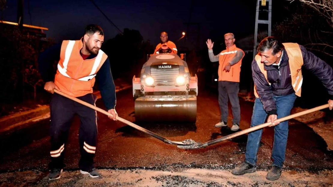 Gülnar'da yol yapım çalışmaları sürüyor