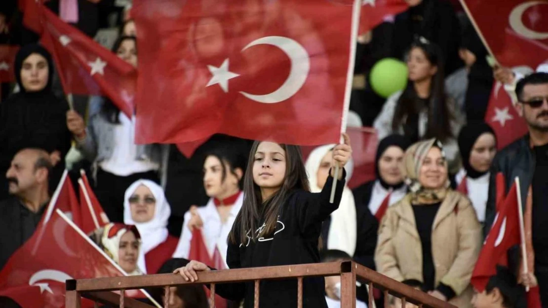 Gümüşhane'de Cumhuriyetin 100. Yılı büyük bir coşkuyla kutlandı