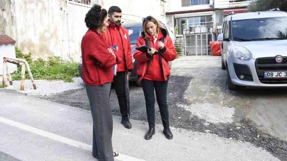 Güvercin Masa gezici ekibi halkın talepleri için kapı kapı dolaşıyor