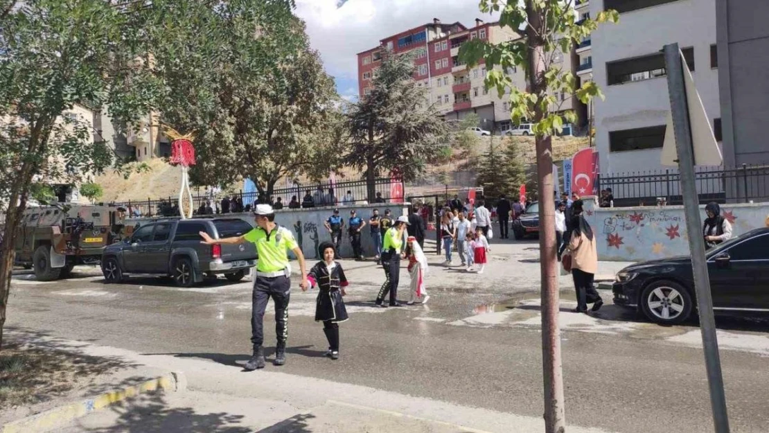 Hakkari' de trafik denetimleri arttırıldı