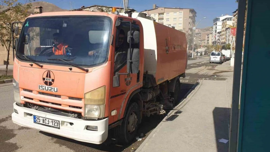 Hakkari Belediyesinden temizlik atağı